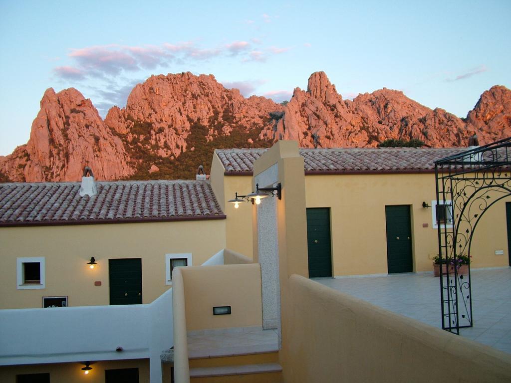 Papillo Resort Borgo Antico San Pantaleo Kültér fotó