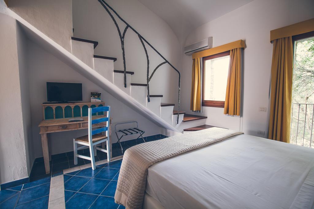 Papillo Resort Borgo Antico San Pantaleo Kültér fotó