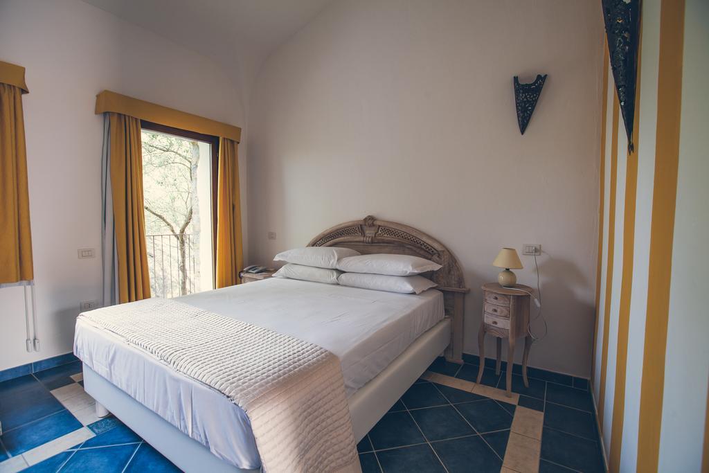 Papillo Resort Borgo Antico San Pantaleo Kültér fotó