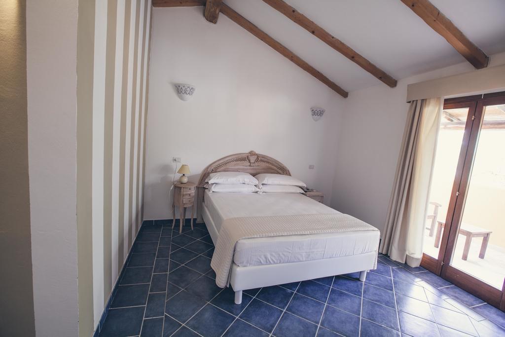 Papillo Resort Borgo Antico San Pantaleo Kültér fotó